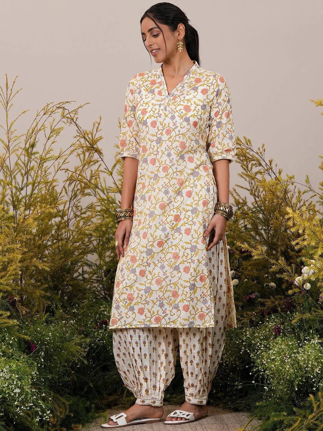  Off White Printed Cotton Straight Suit With Dupatta 