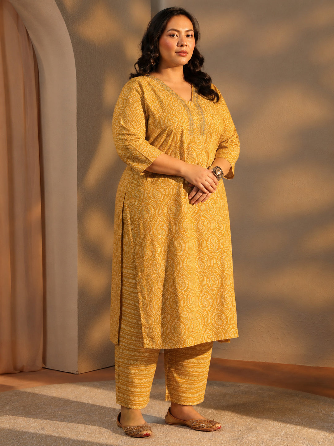  Plus Size Yellow Paisley Printed Cotton Straight Suit Set 
