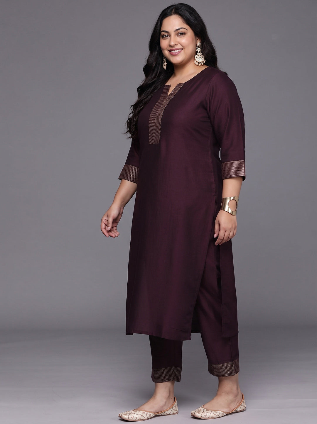  Plus Size Burgundy Solid Straight Kurta With Trousers 