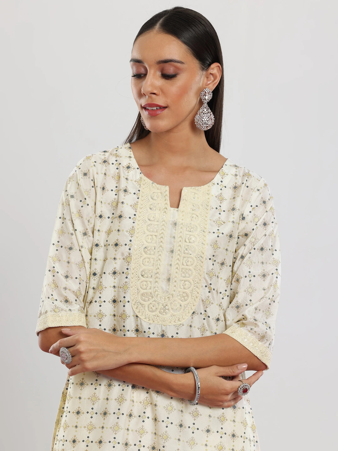  Off White Printed Silk Blend Straight Suit With Dupatta 