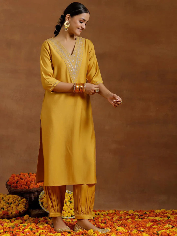 Yellow Yoke Design Silk Blend Straight Kurta Set - Libas