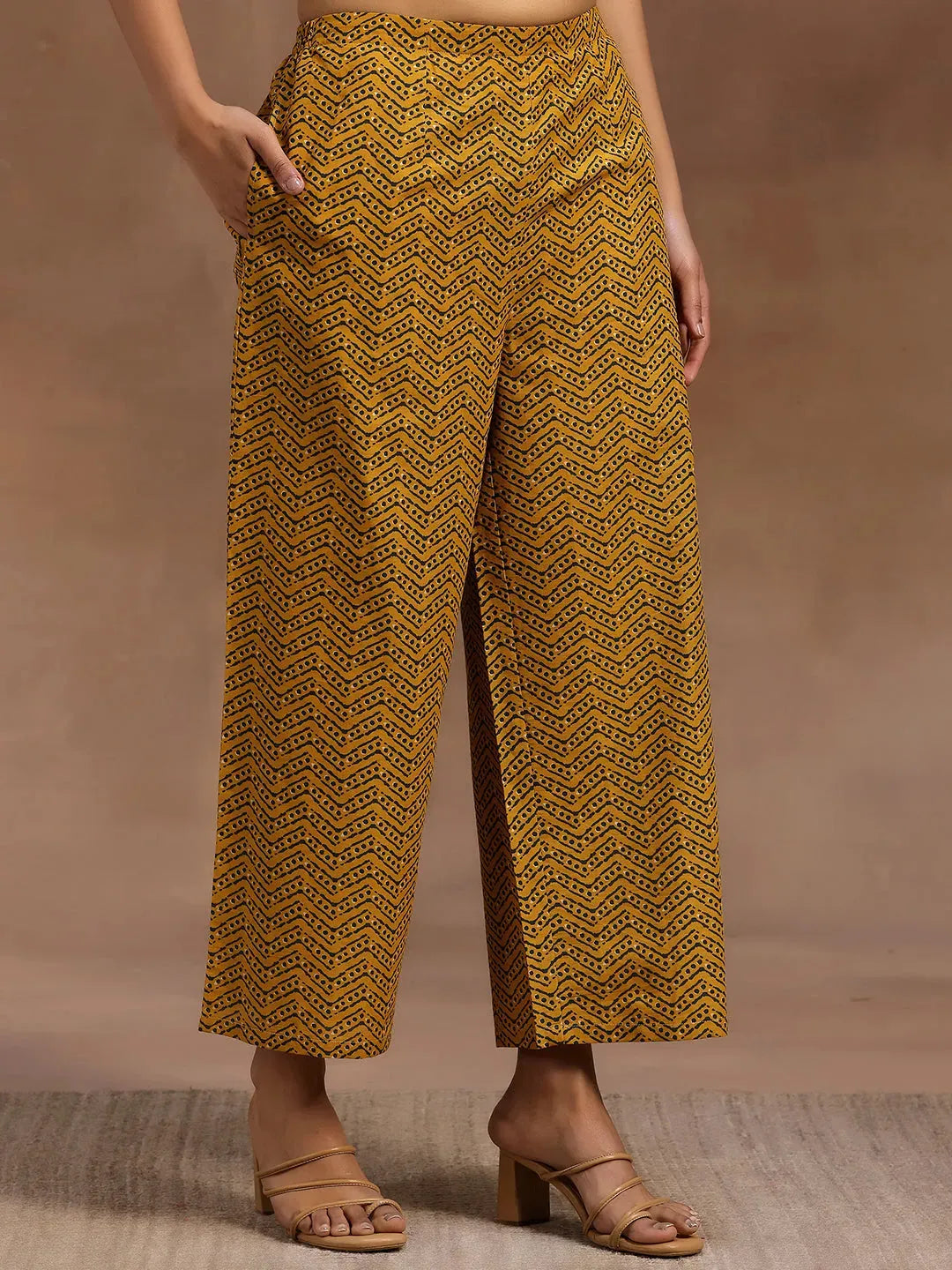  Green Printed Cotton Straight Suit With Dupatta 