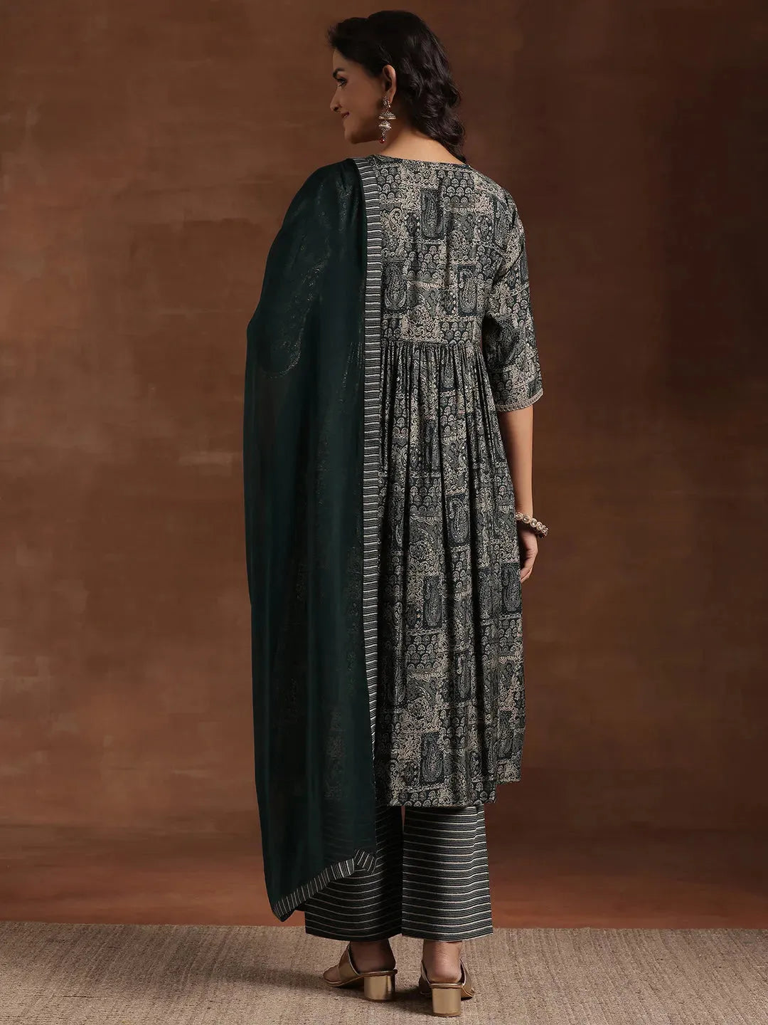  Green Printed Silk Blend A-Line Kurta With Trousers & Dupatta 