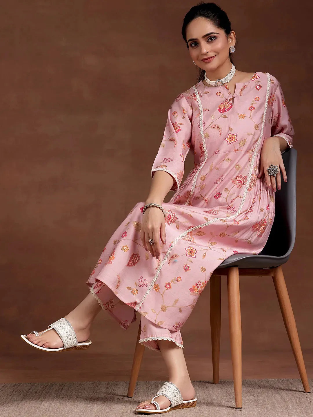 Discover the Best Kurti Sets on Libas Under ₹2,000 for Every Occasion 7 36766O.Main
