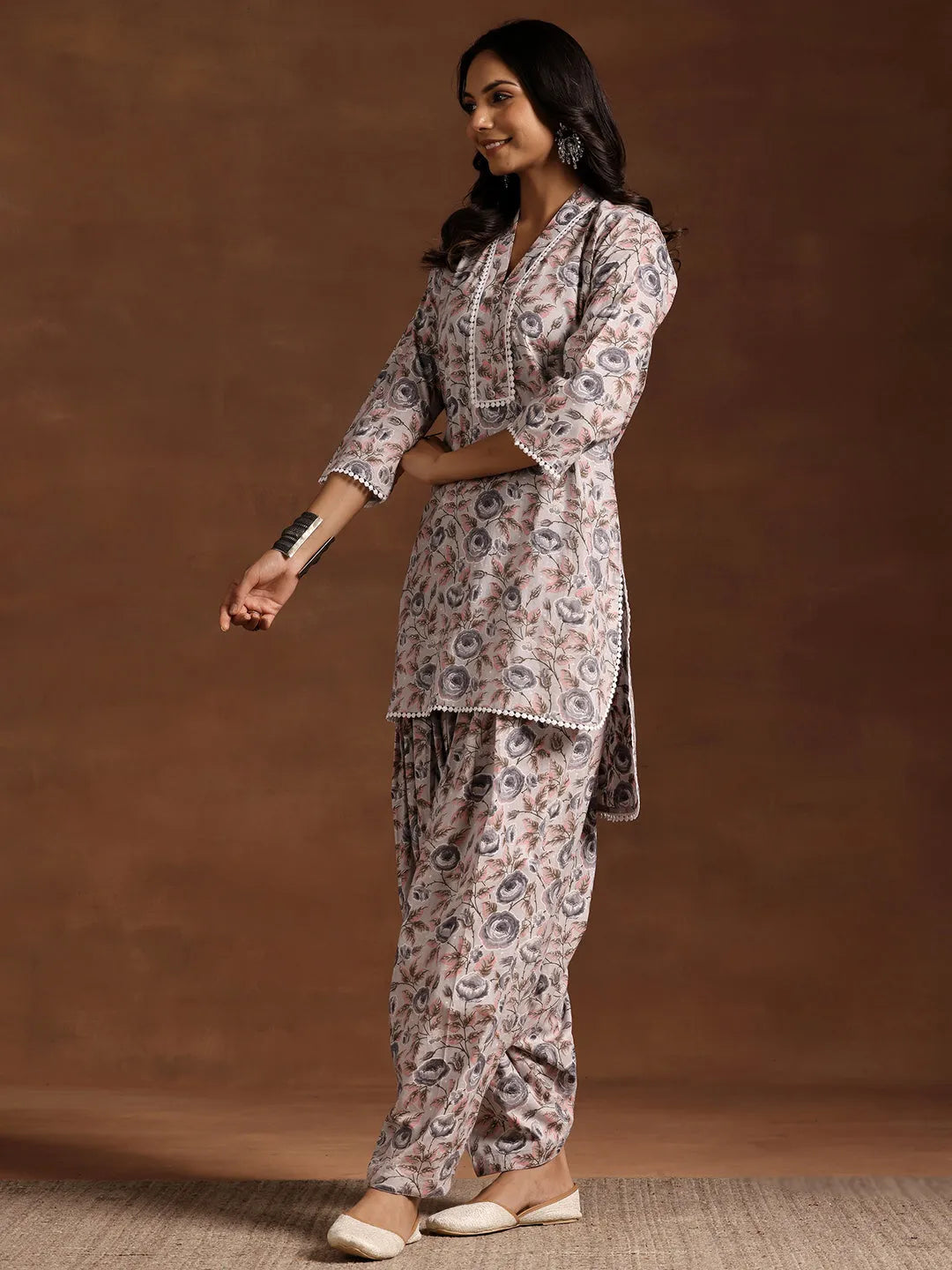  Grey Printed Cotton Straight Kurta Set 