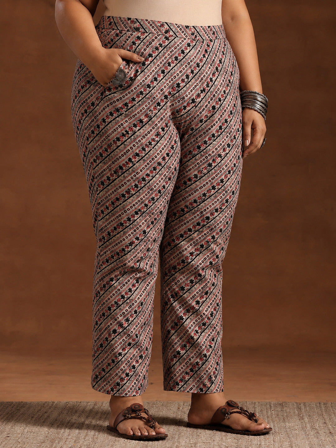  Plus Size Black Printed Cotton Straight Kurta Set 