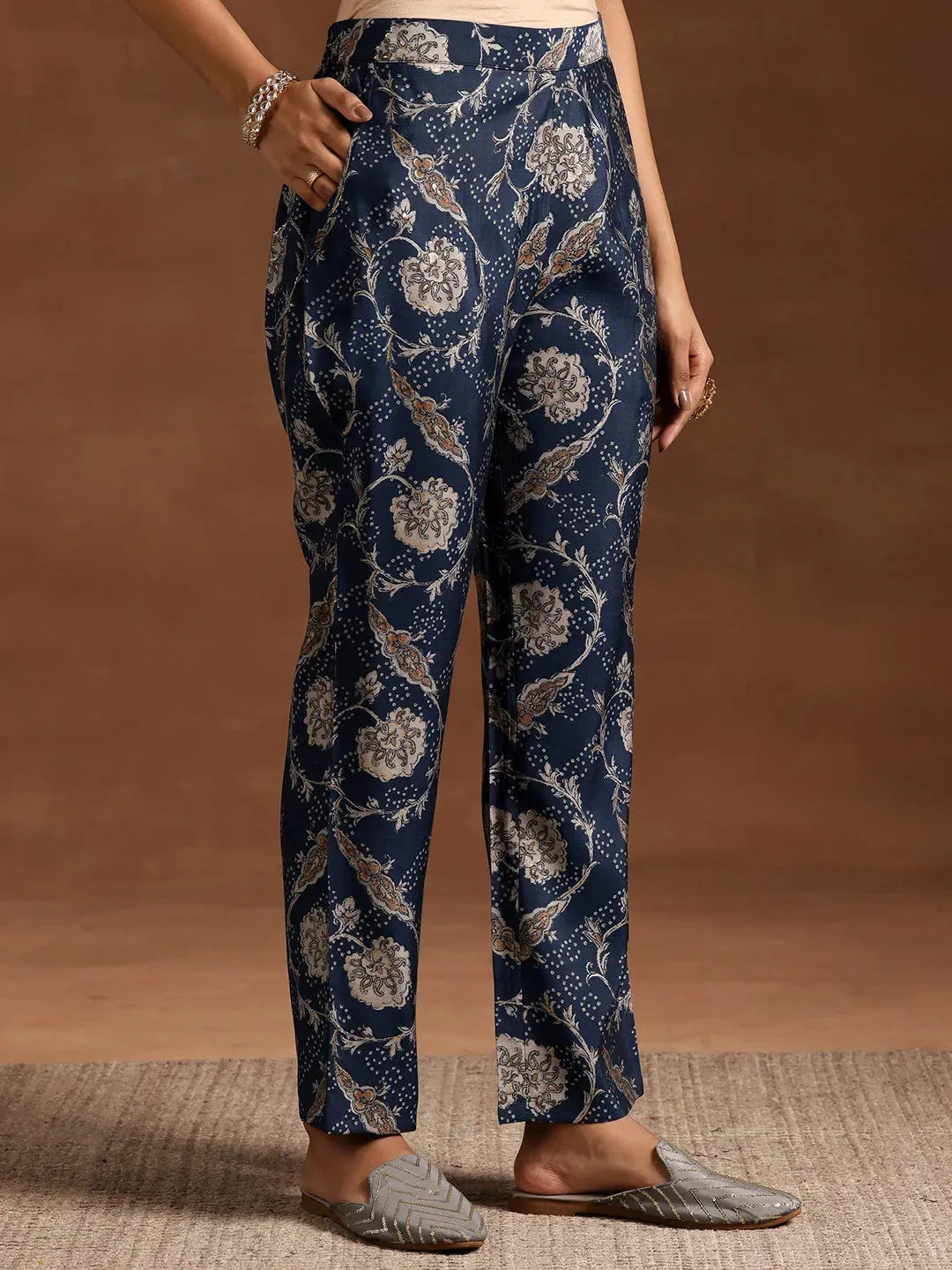  Blue Printed Silk Blend Straight Kurta Set 