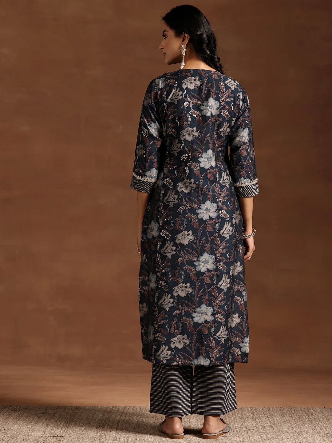  Teal Printed Silk Blend Straight Kurta Set 
