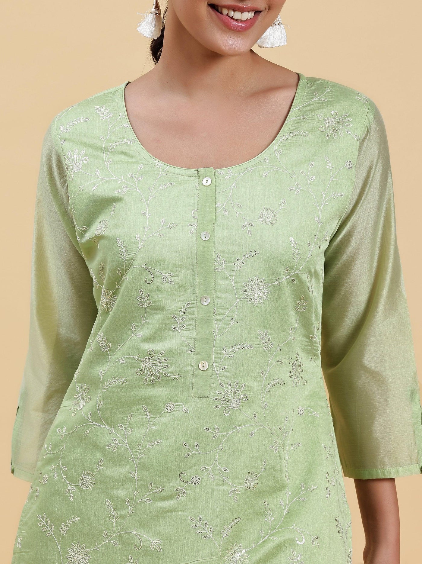 Green Embroidered Chanderi Silk Straight Kurta - Libas