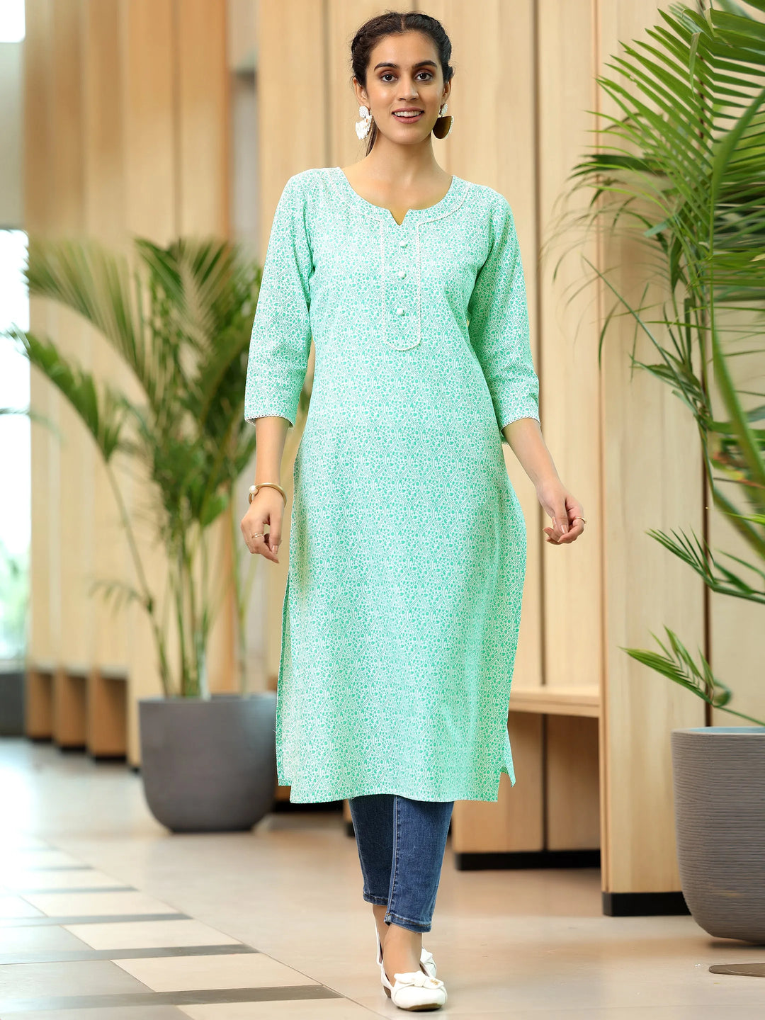  White Printed Cotton Straight Kurta 