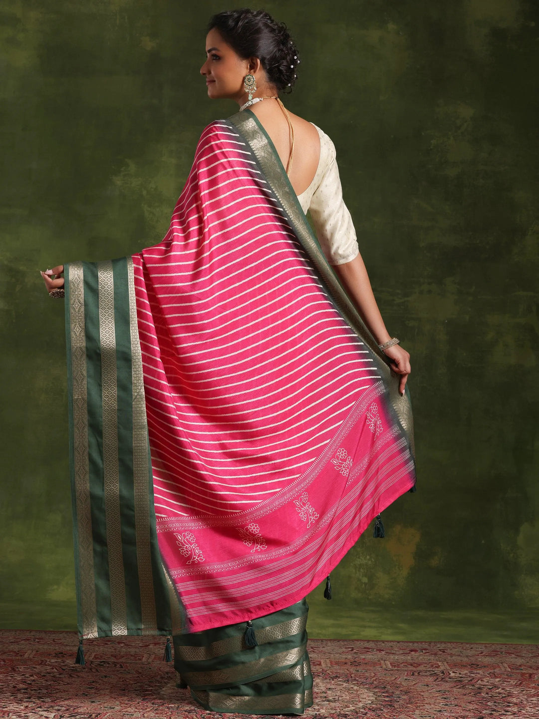 Pink Printed Silk Blend Saree With Unstitched Blouse Piece - Libas 