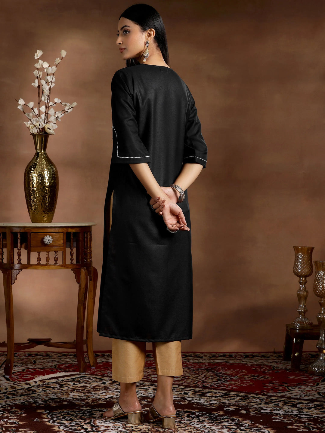  Black Solid Cotton Blend Straight Kurta 