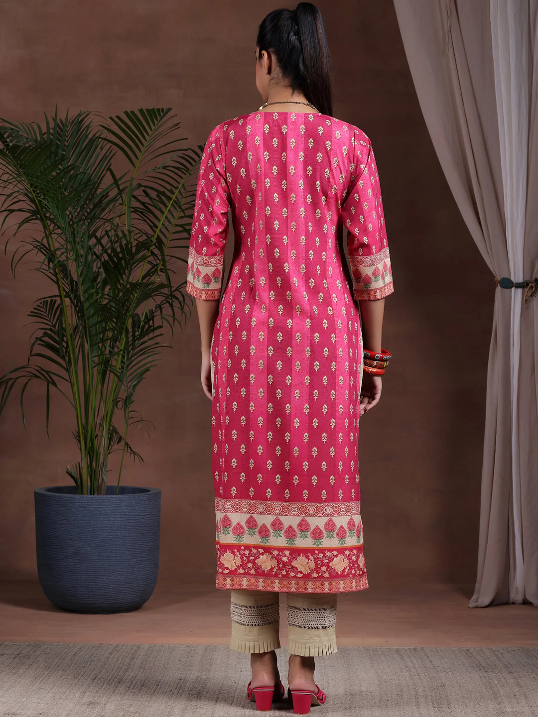  Pink Printed Crepe Straight Kurta 