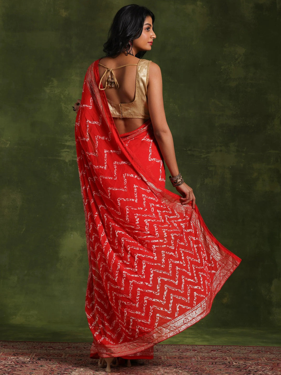Red Printed Poly Georgette Saree With Unstitched Blouse Piece - Libas 