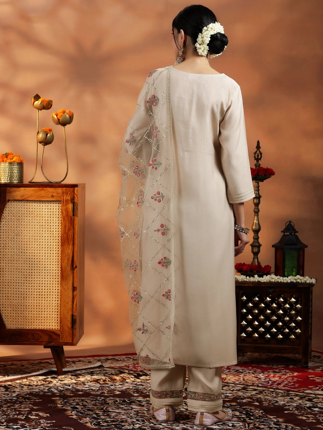  Ivory Yoke Design Silk Blend Straight Suit With Dupatta 