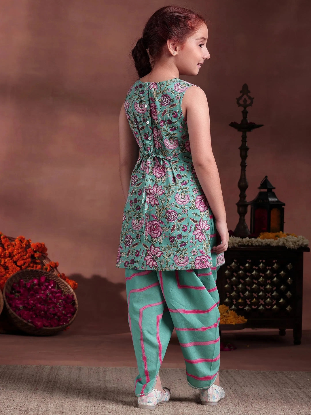  Kids Green Printed Cotton Straight Kurta With Dhoti Pants 