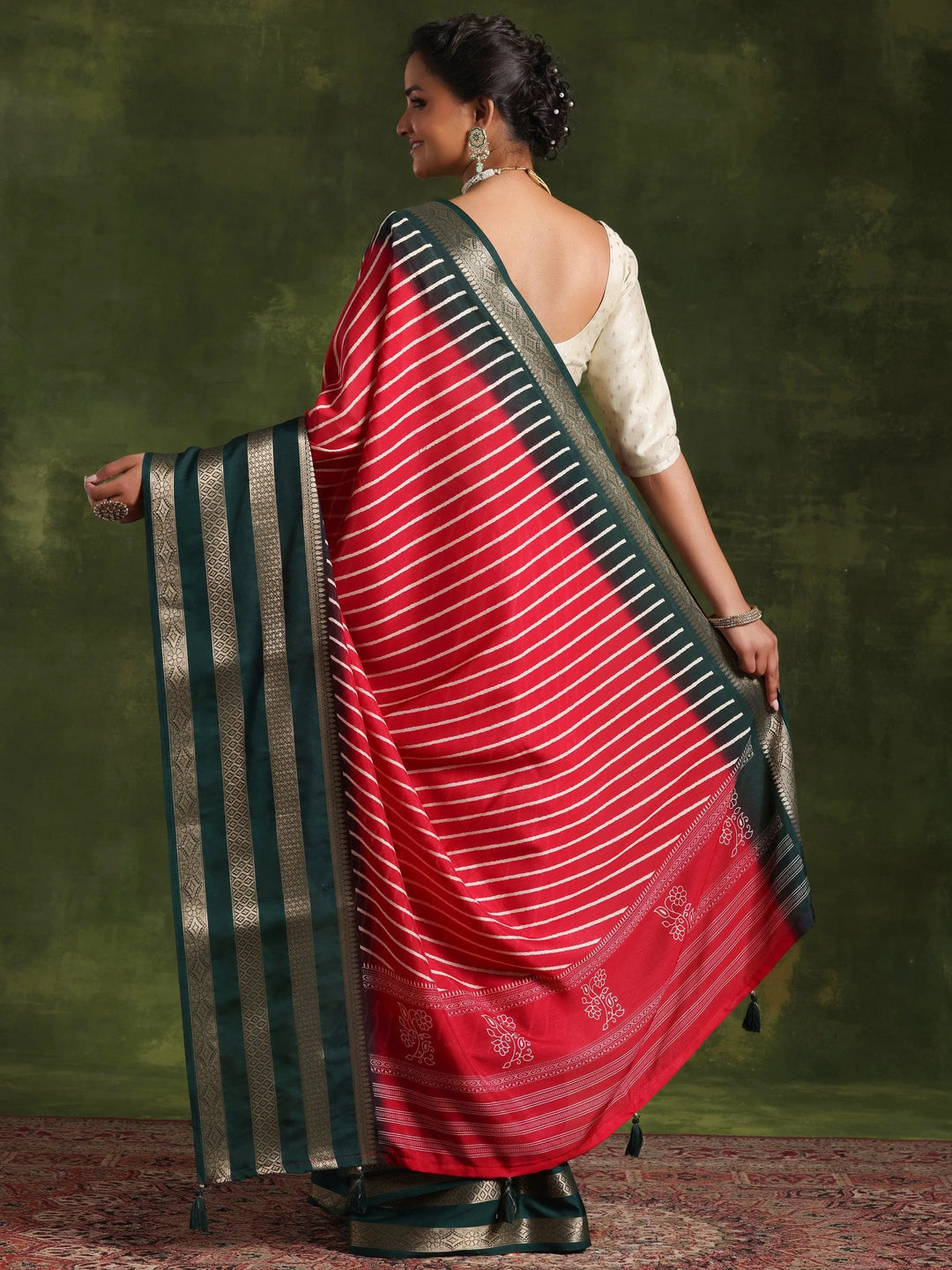 Pink Printed Silk Blend Saree With Unstitched Blouse Piece - Libas 