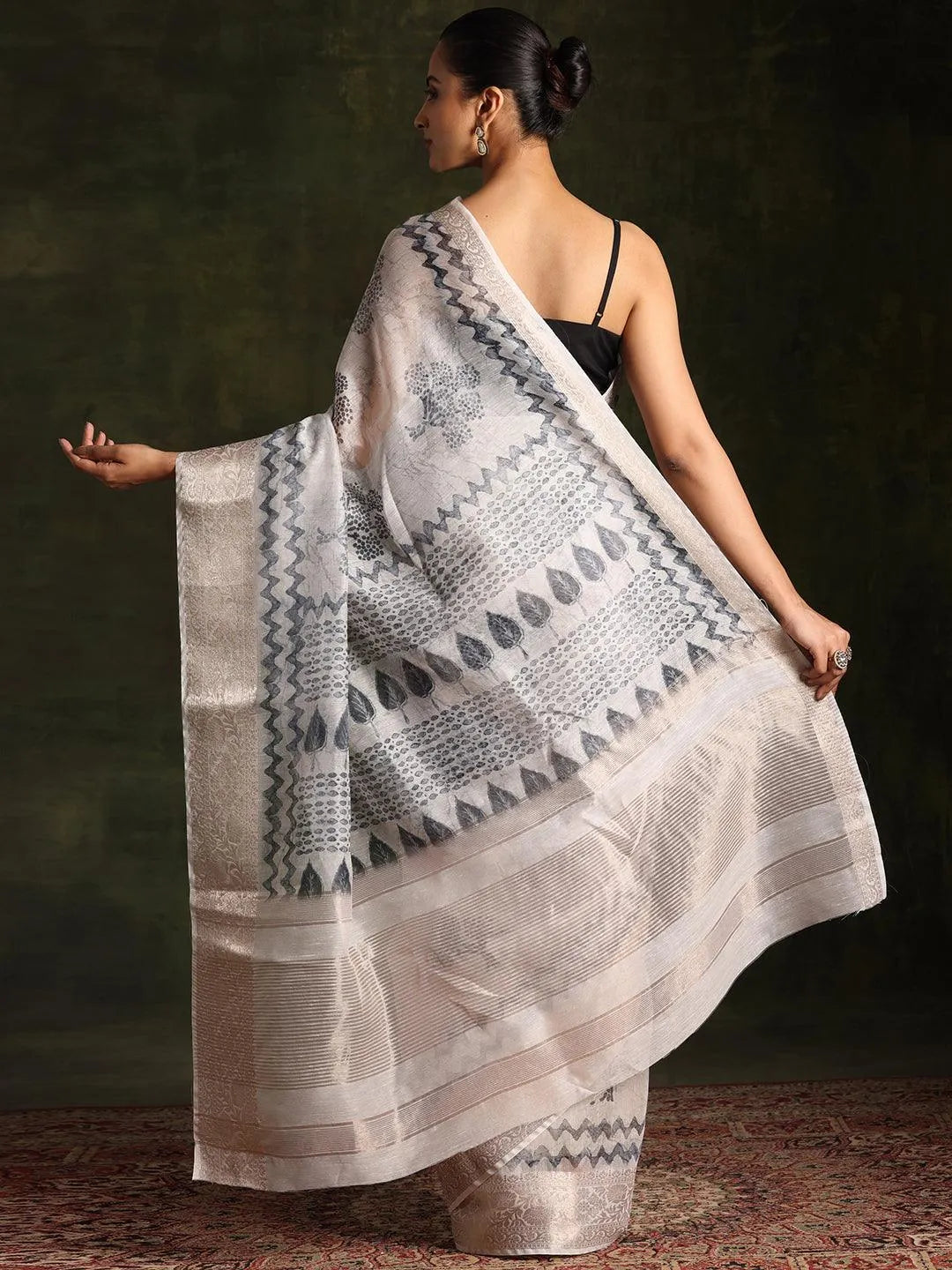 Grey Printed Silk Blend Saree With Unstitched Blouse Piece - Libas 