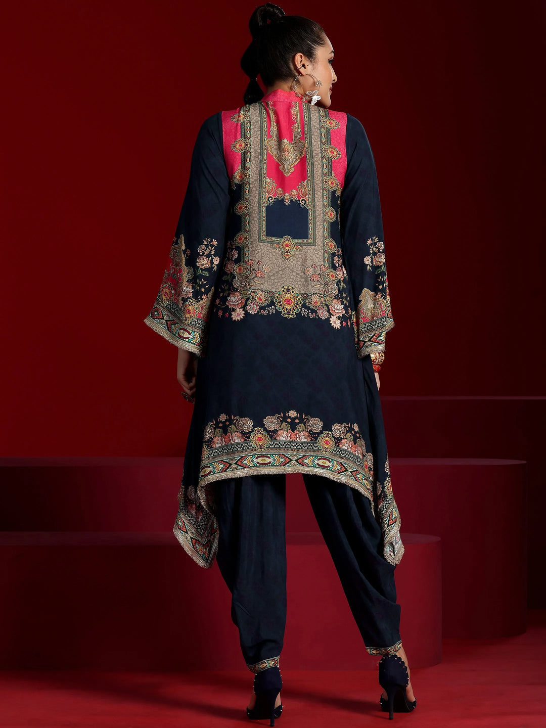 Libas Art Multi Printed Silk Blend Co-Ords 