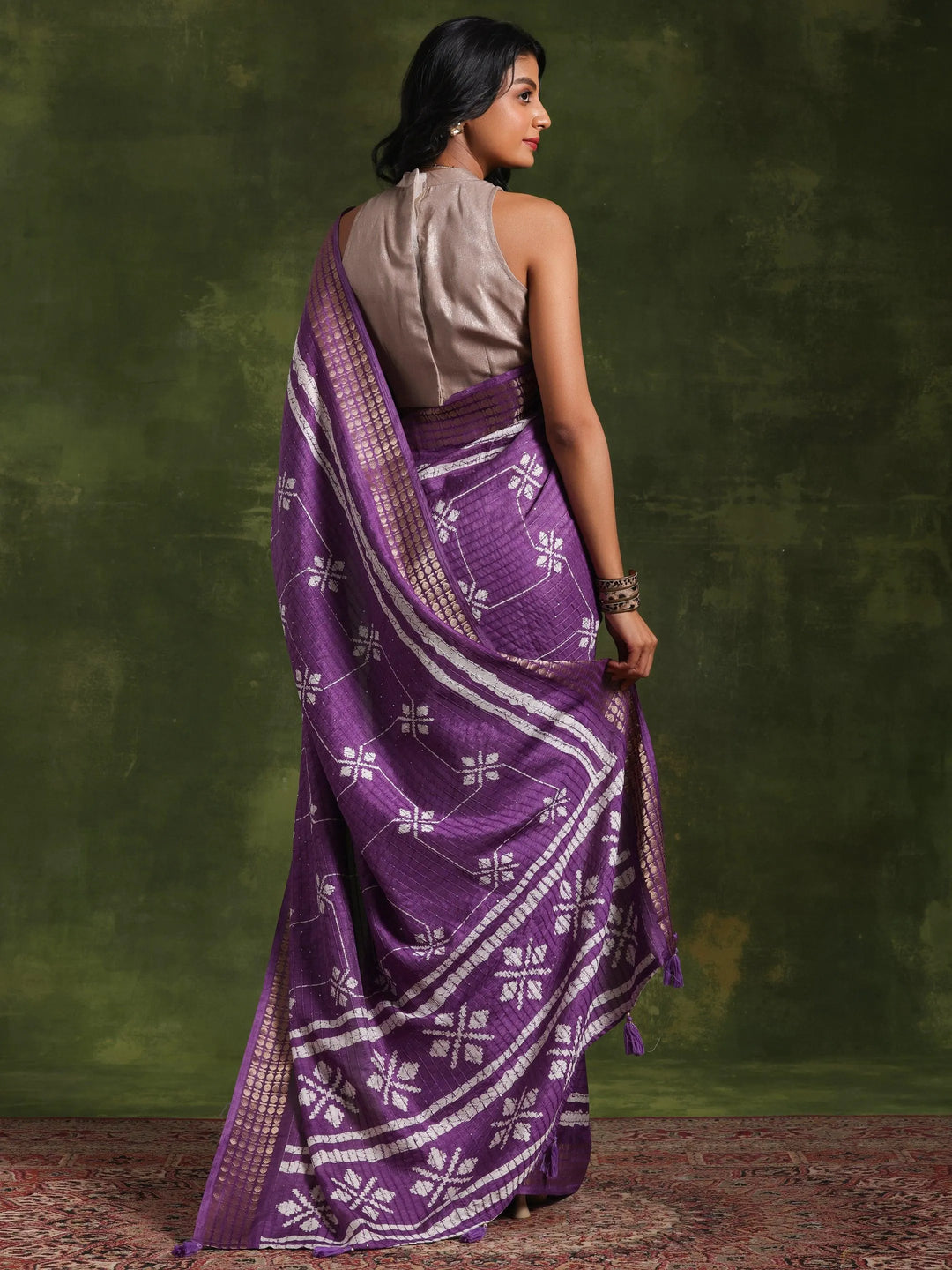 Lavender Printed Silk Blend Saree With Unstitched Blouse Piece - Libas 