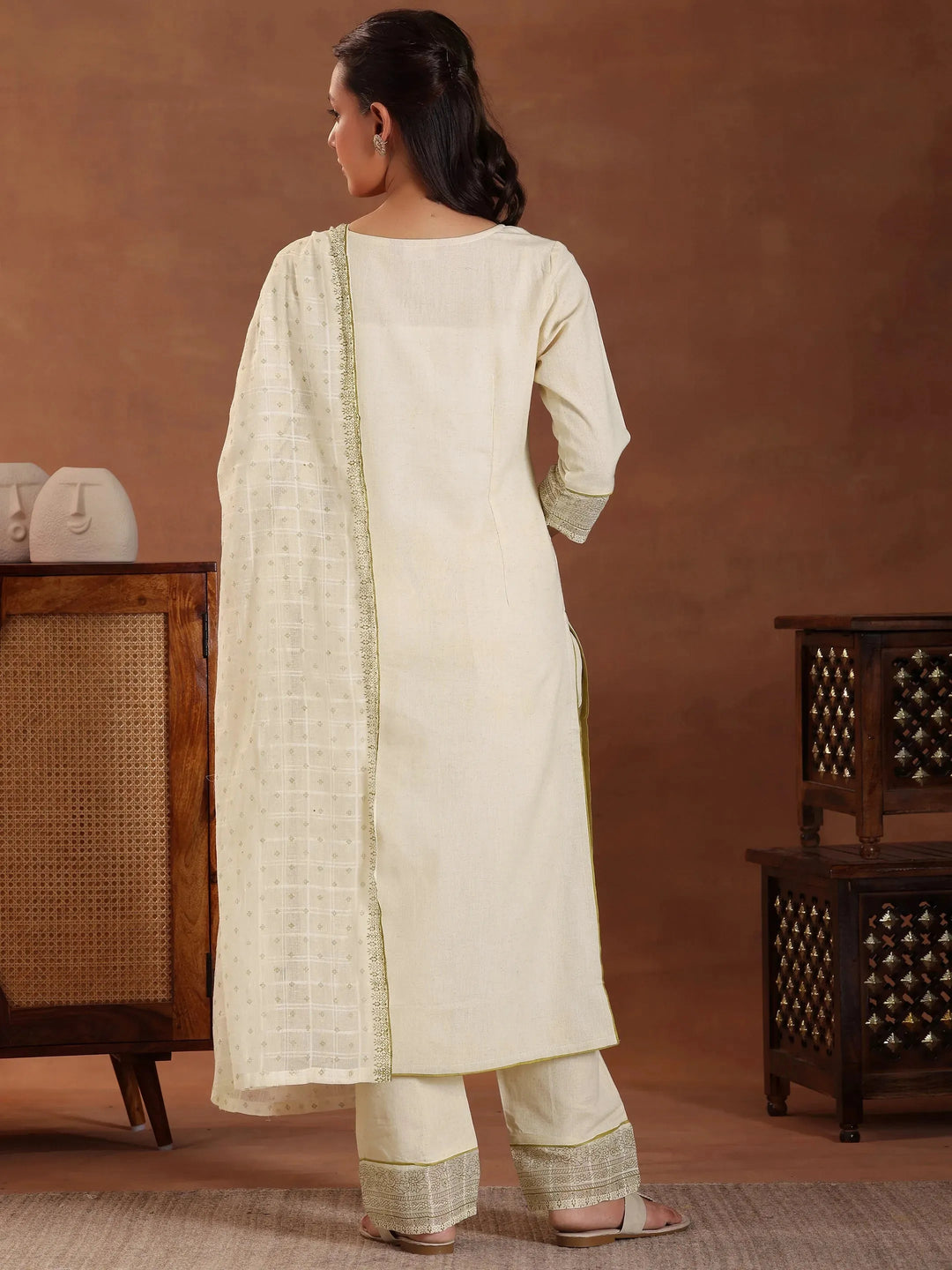  Off White Yoke Design Cotton Straight Suit With Dupatta 