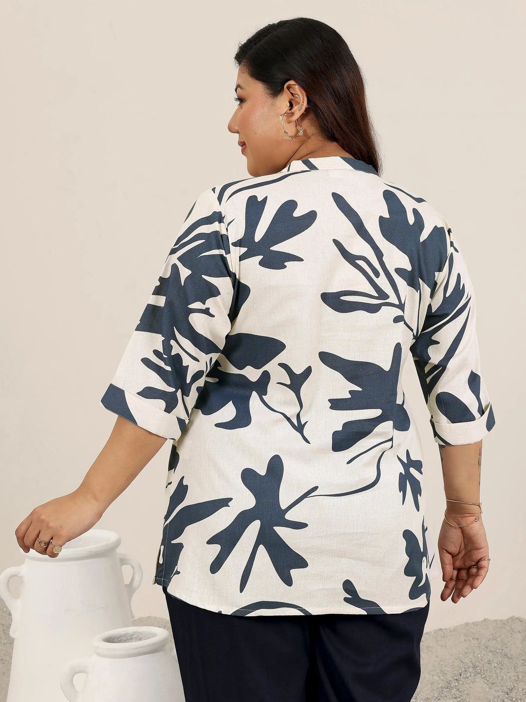  Plus Size Grey Printed Cotton Straight Short Kurti 