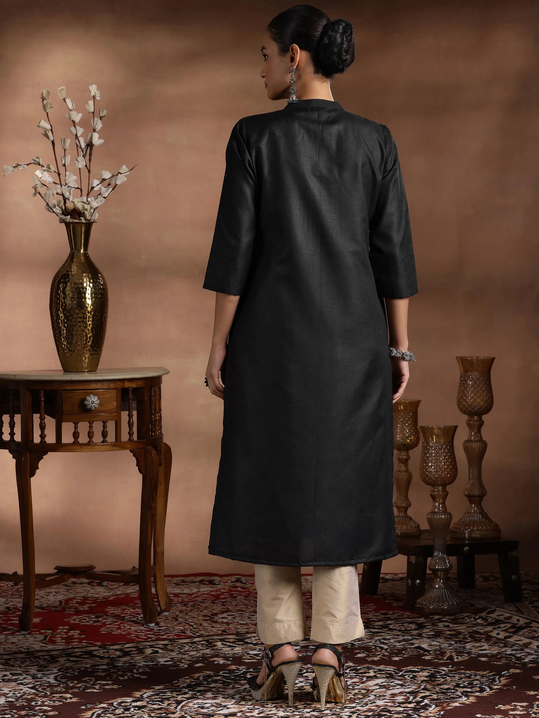  Black Solid Cotton Blend Straight Kurta 
