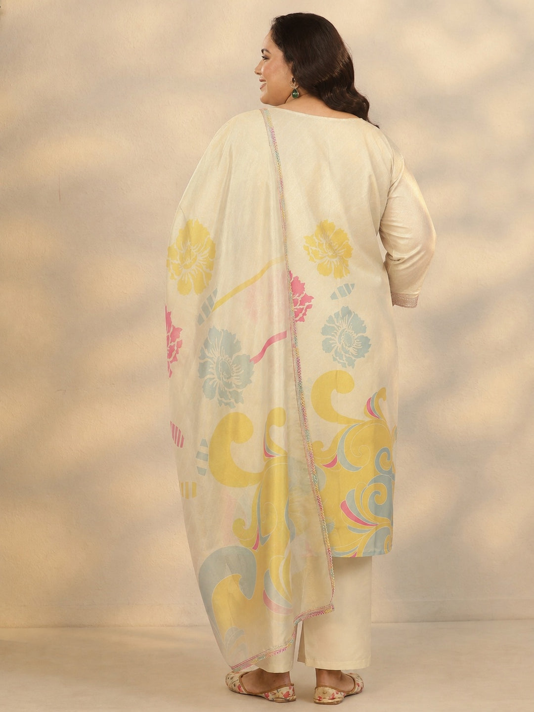  Plus Size Gold Abstract Printed Silk Blend Straight Suit Set 