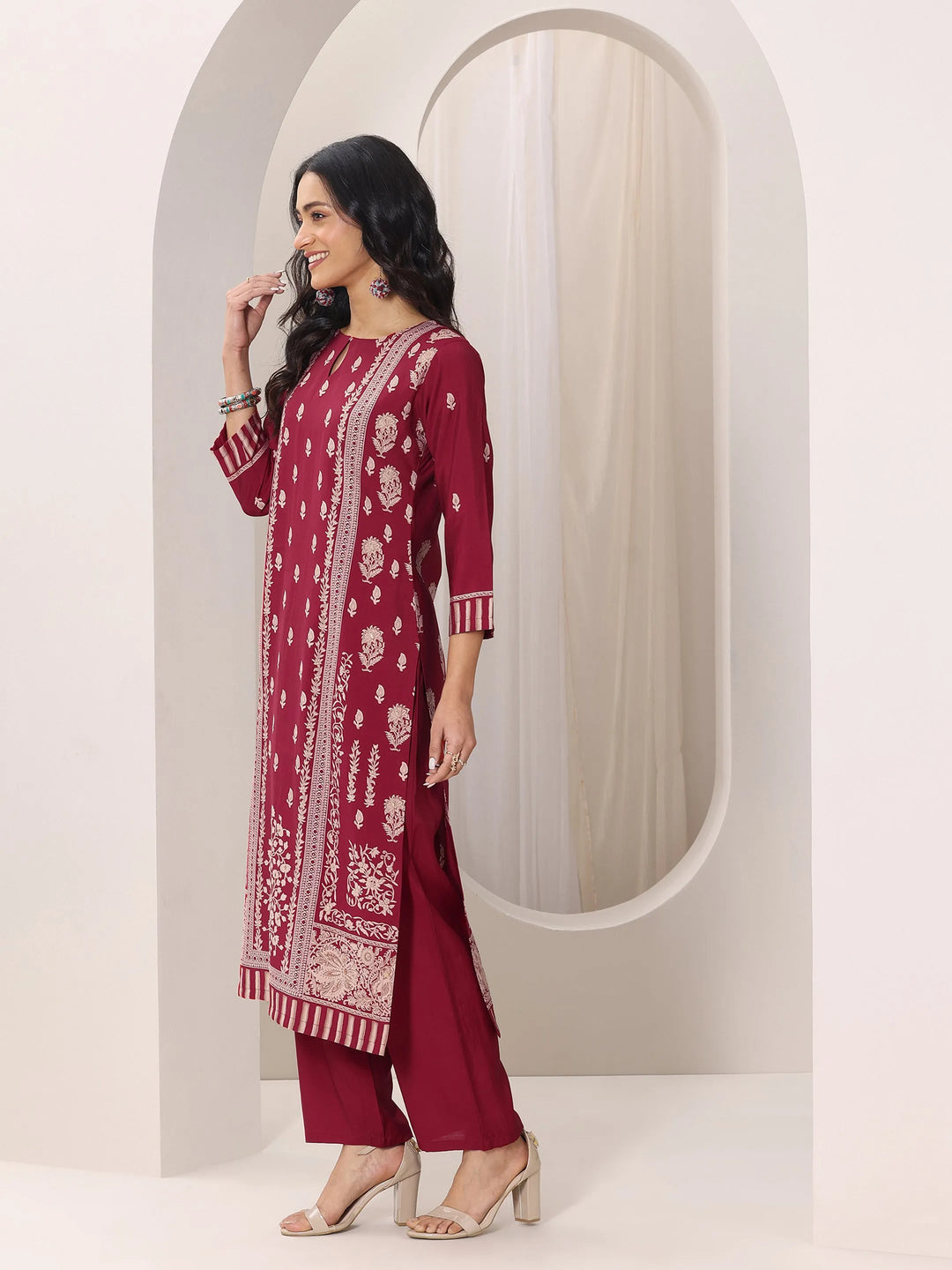  Red Printed Silk Blend Straight Suit Set With Dupatta 