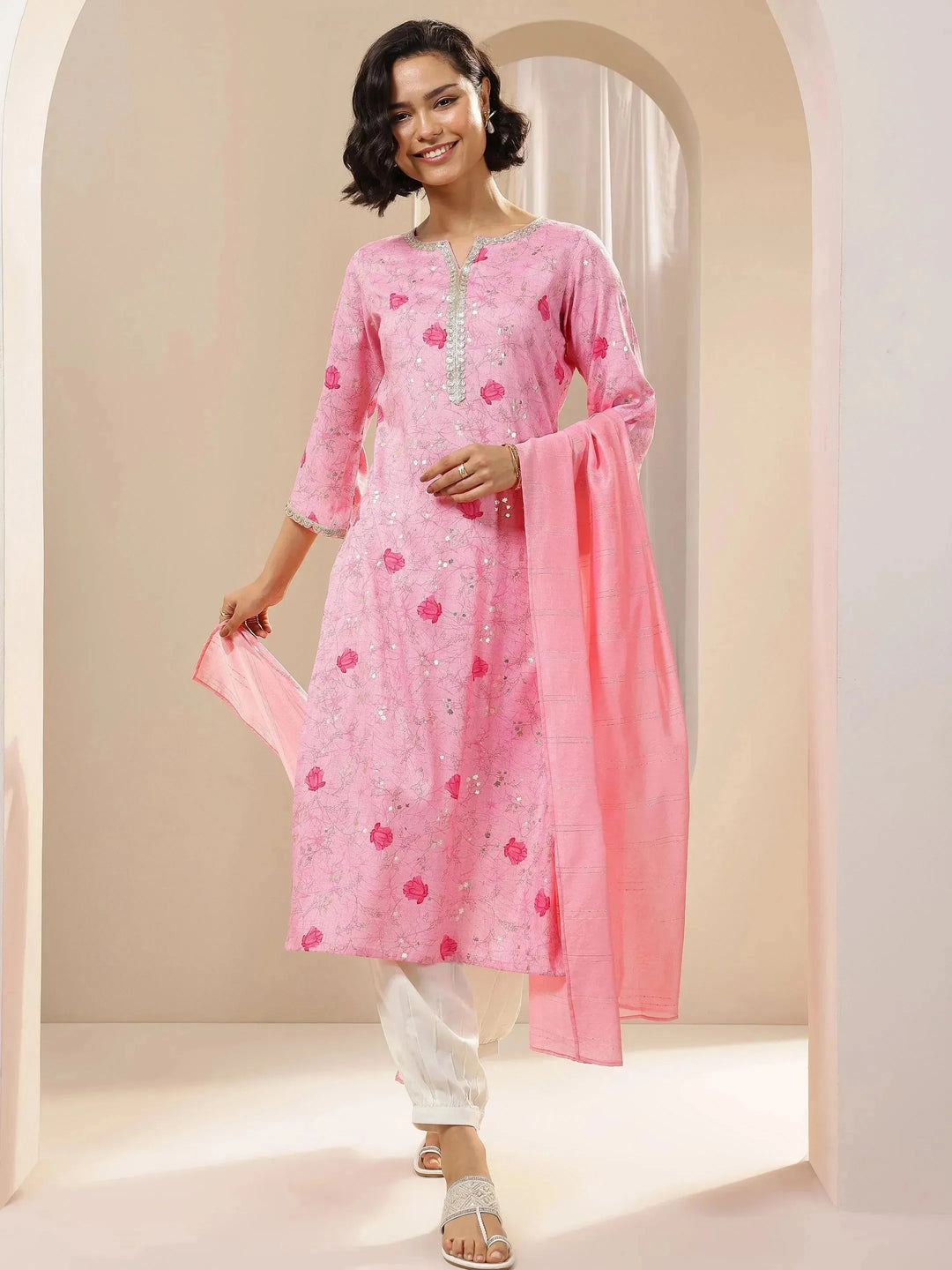  Pink Printed Cotton Blend Straight Suit Sets With Dupatta 