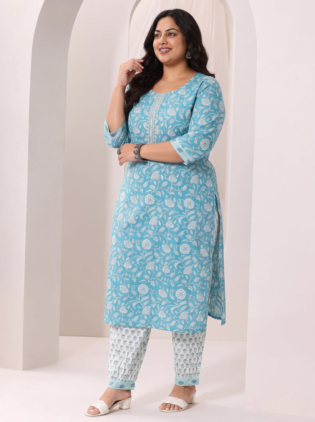  Plus Size Blue Floral Printed Cotton Straight Suit Set 