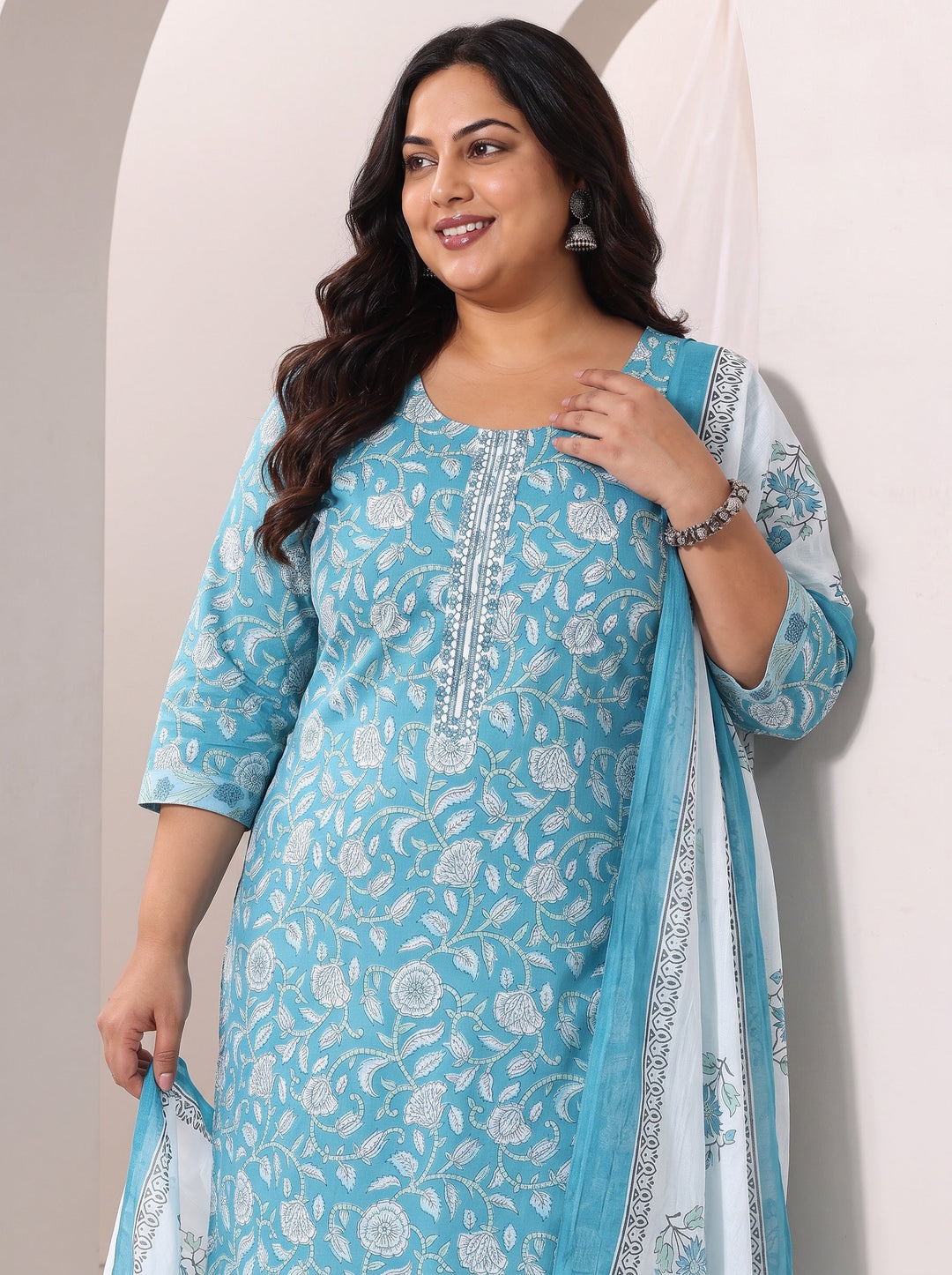  Plus Size Blue Floral Printed Cotton Straight Suit Set 