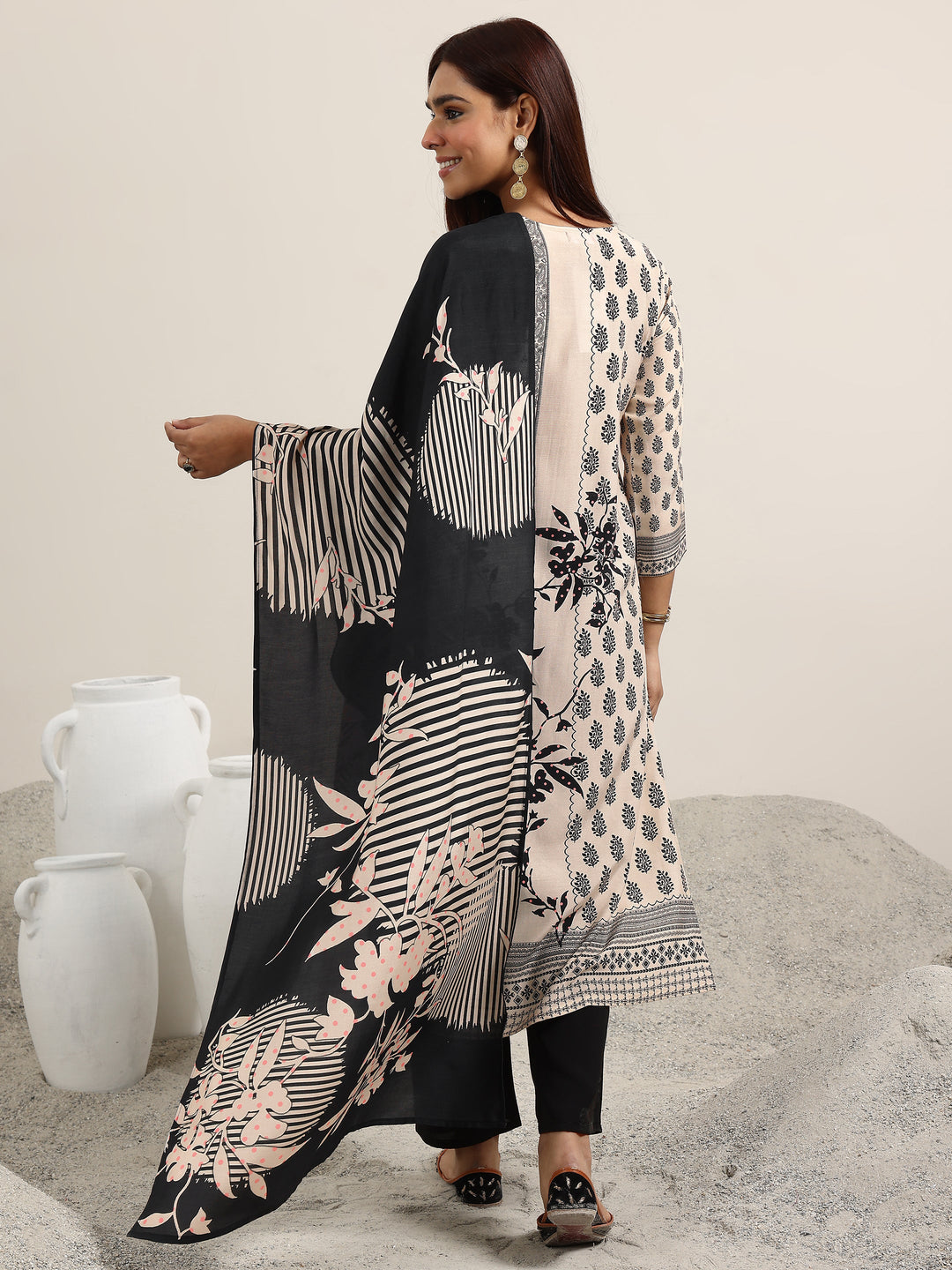  Off White Printed Silk Blend Straight Suit With Dupatta 