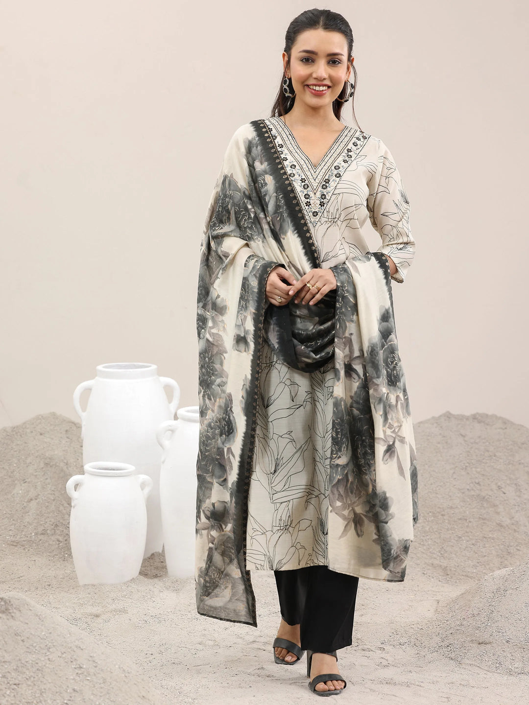  Off White Printed Silk Blend Straight Suit With Dupatta 