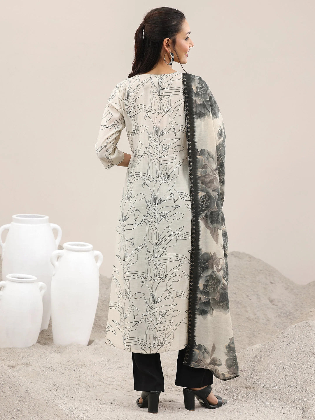 Off White Printed Silk Blend Straight Suit With Dupatta 