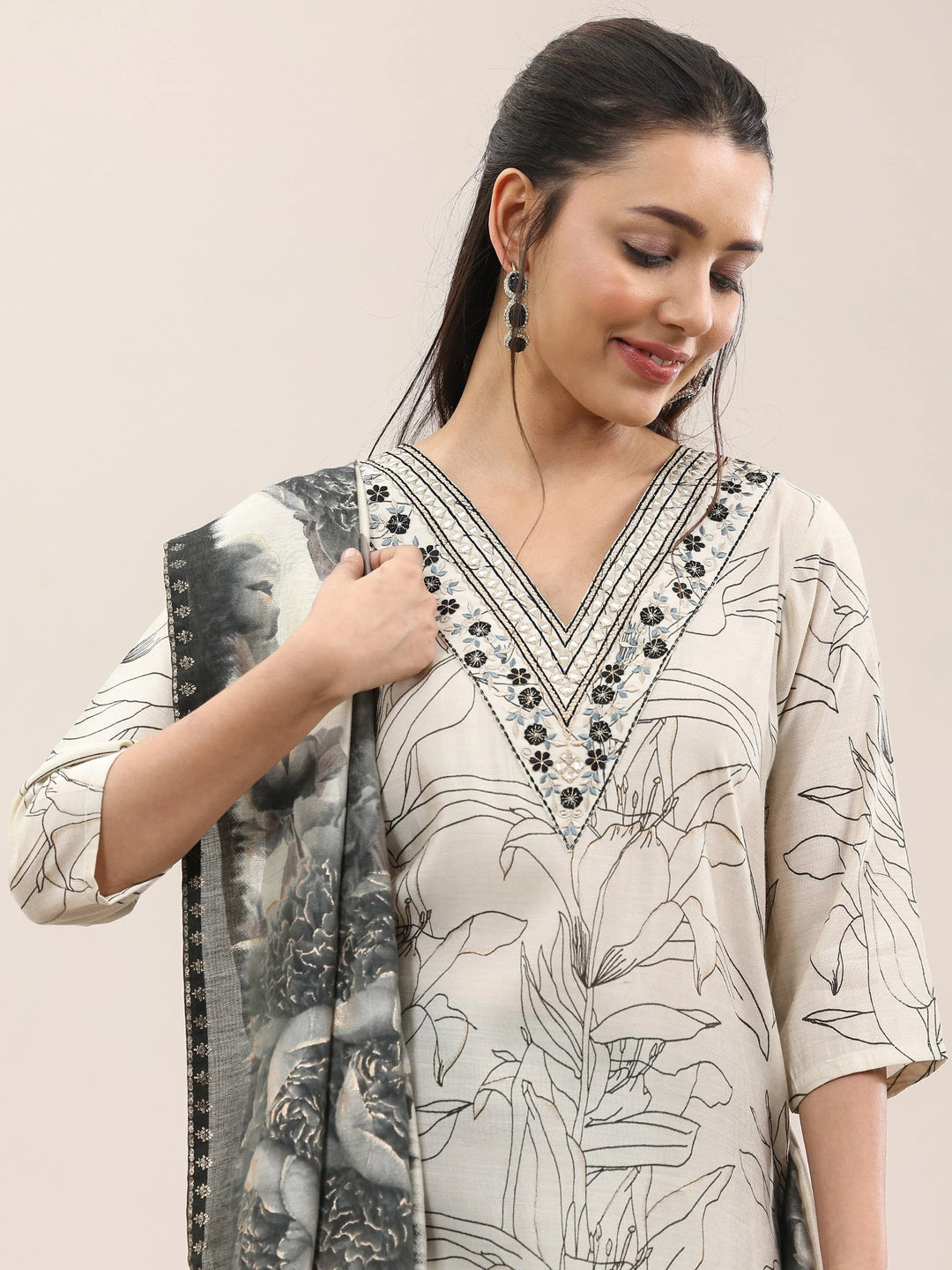  Off White Printed Silk Blend Straight Suit With Dupatta 