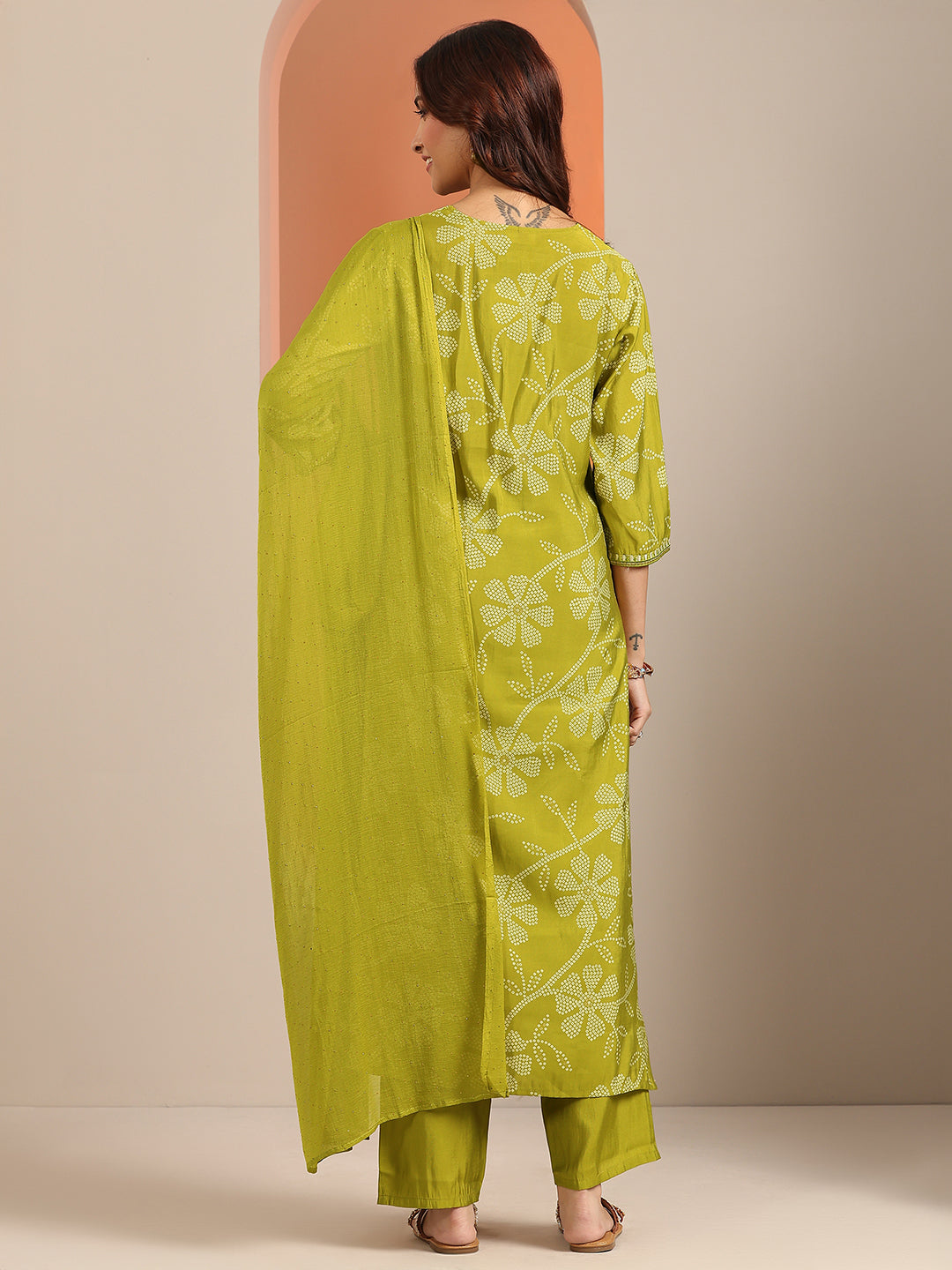  Libas Green Printed Silk Blend Straight Suit With Dupatta 