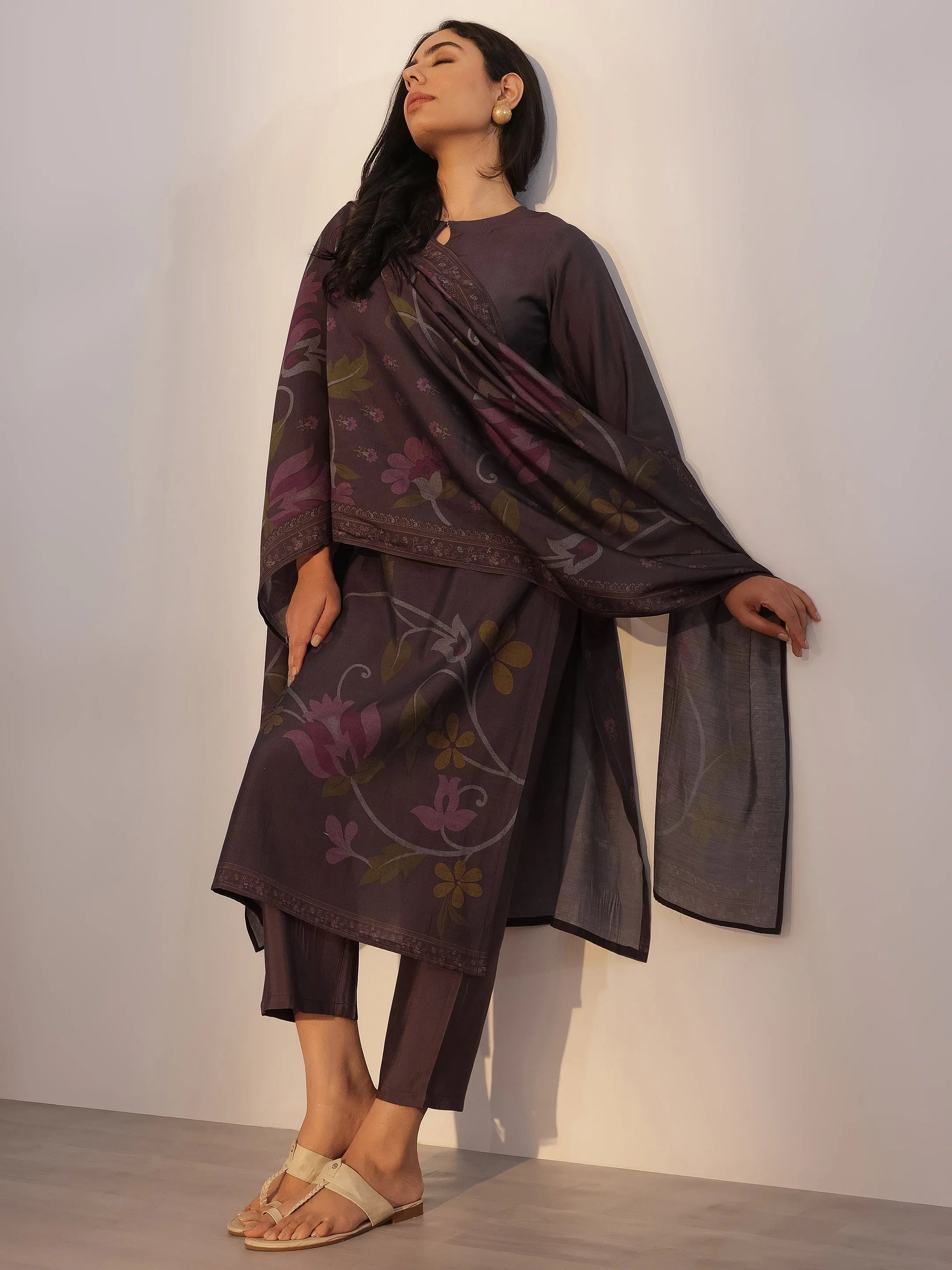 libas Grey Printed Silk Blend Straight Suit With Dupatta-picture-32
