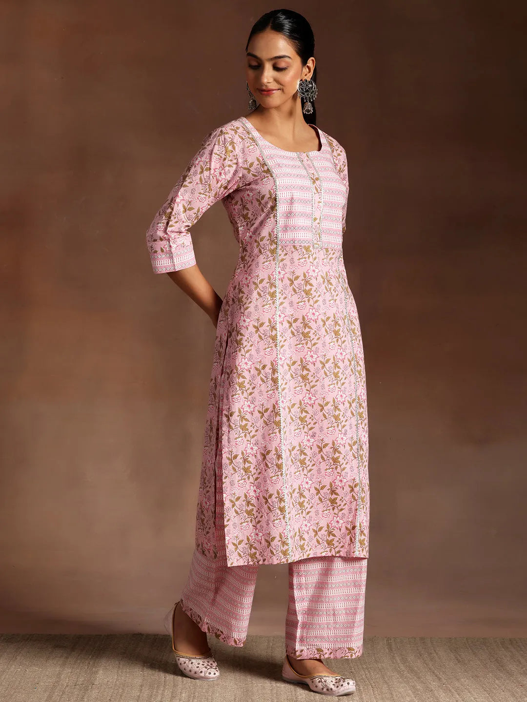  Pink Yoke Design Cotton Straight Suit With Dupatta 