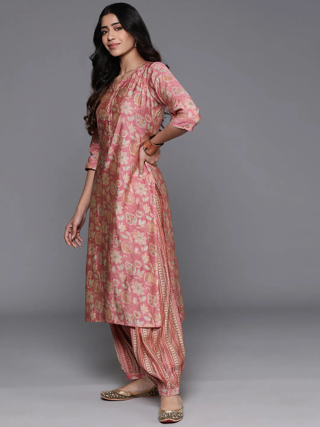  Peach Printed Silk Blend Straight Kurta Set 