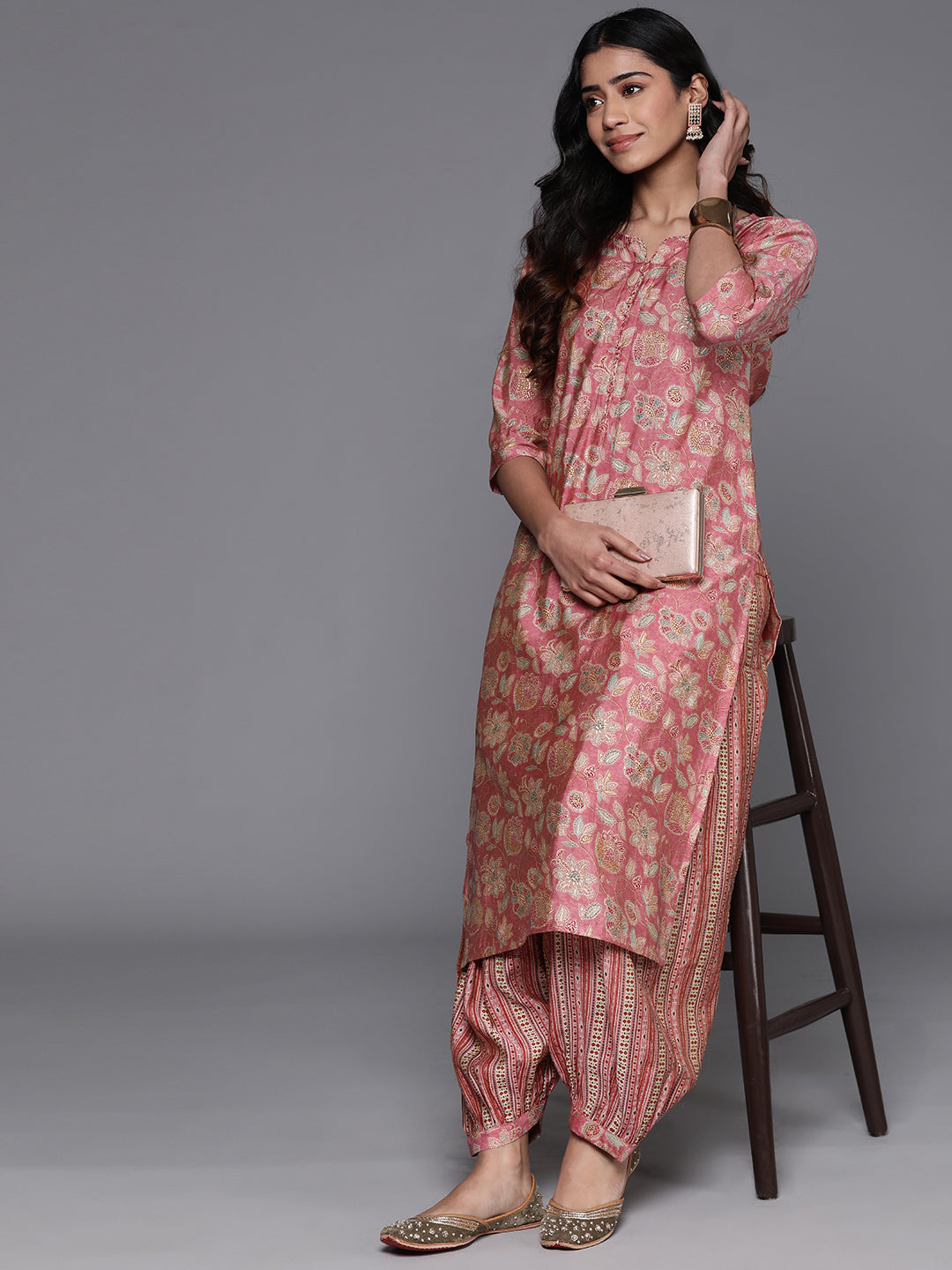  Peach Printed Silk Blend Straight Kurta Set 