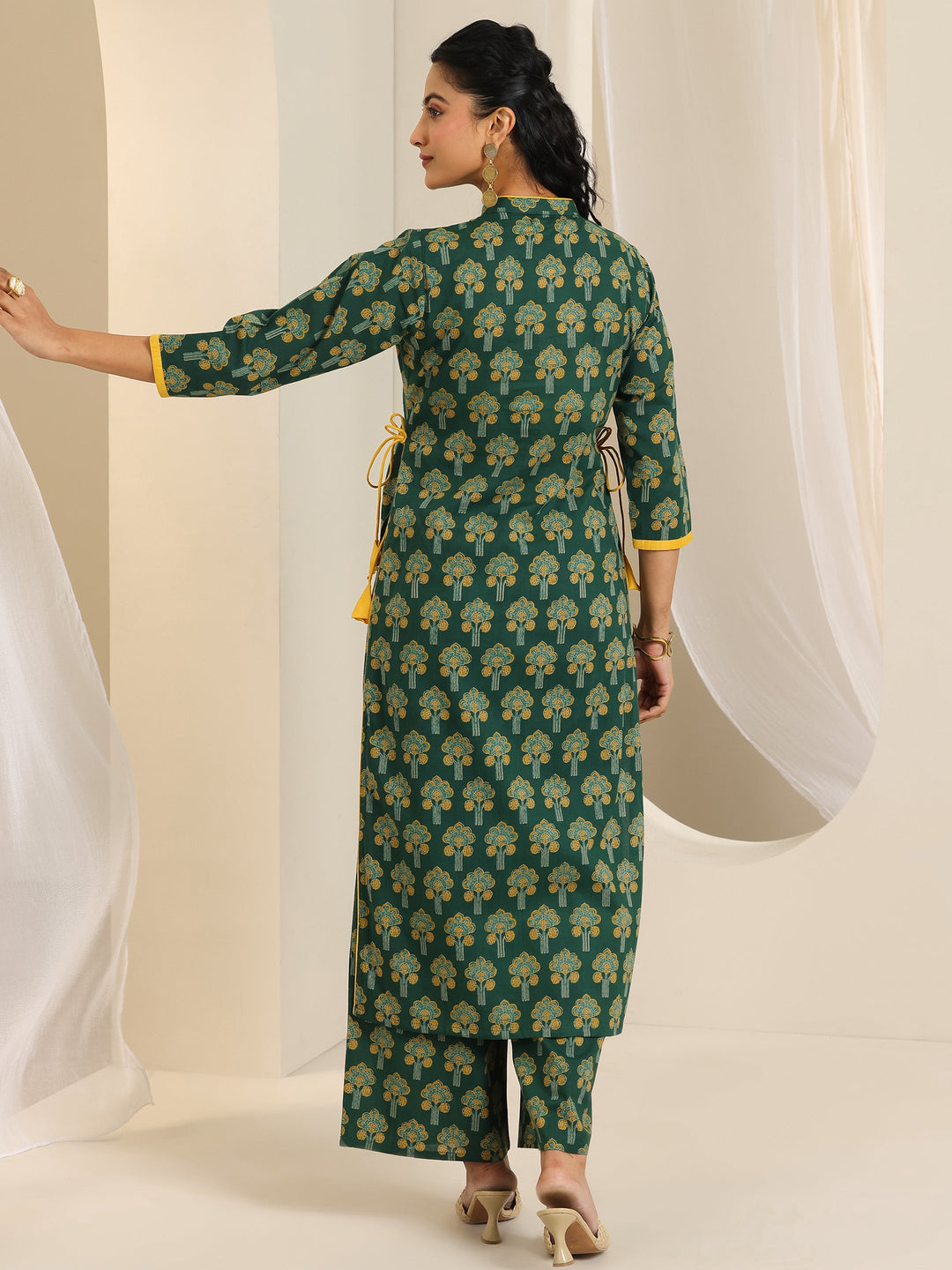 Green Printed Cotton Straight Kurta Set 