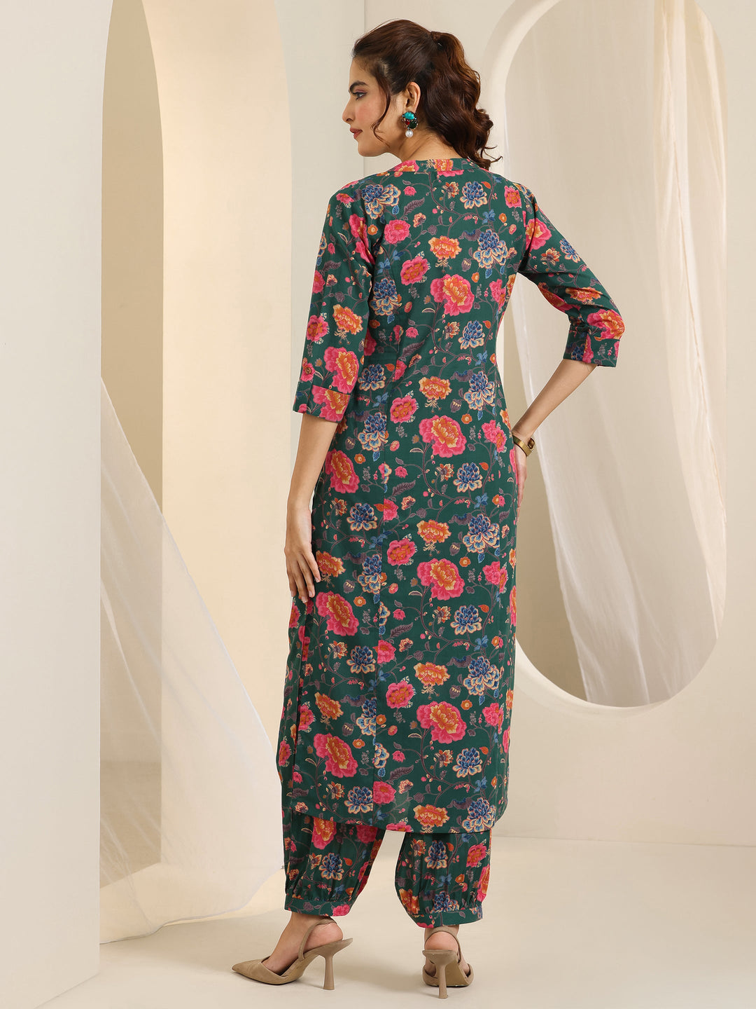  Green Printed Cotton Straight Kurta Set 