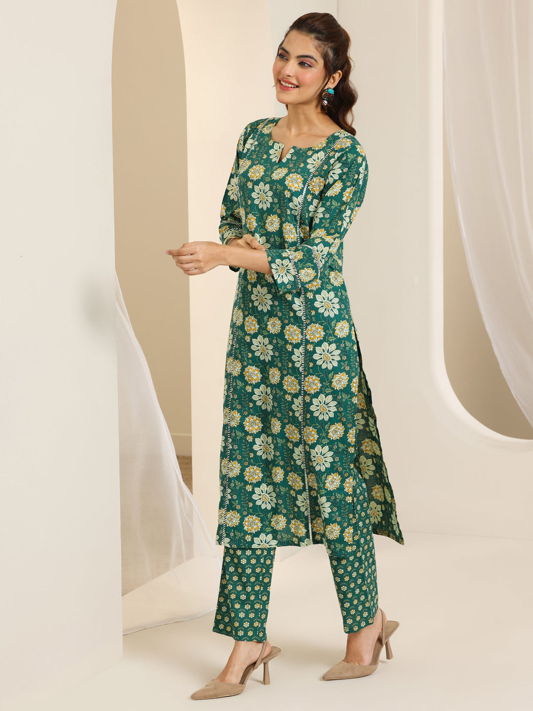  Green Printed Cotton Straight Kurta Set 