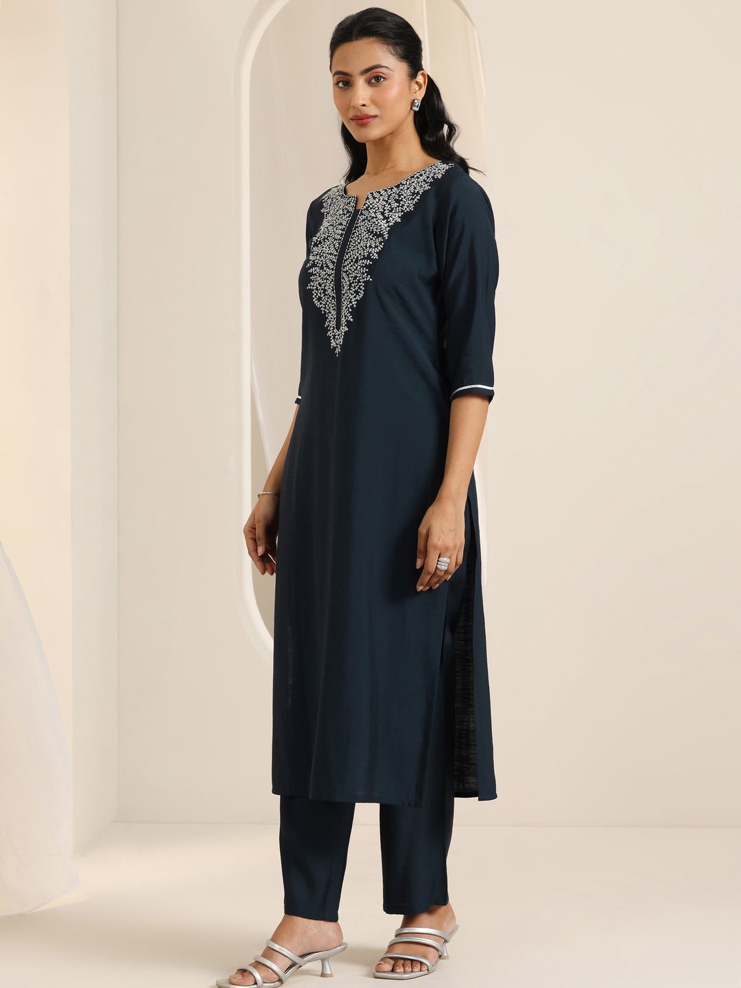  Dark Grey Yoke Design Viscose Rayon Straight Suit Set With Dupatta 