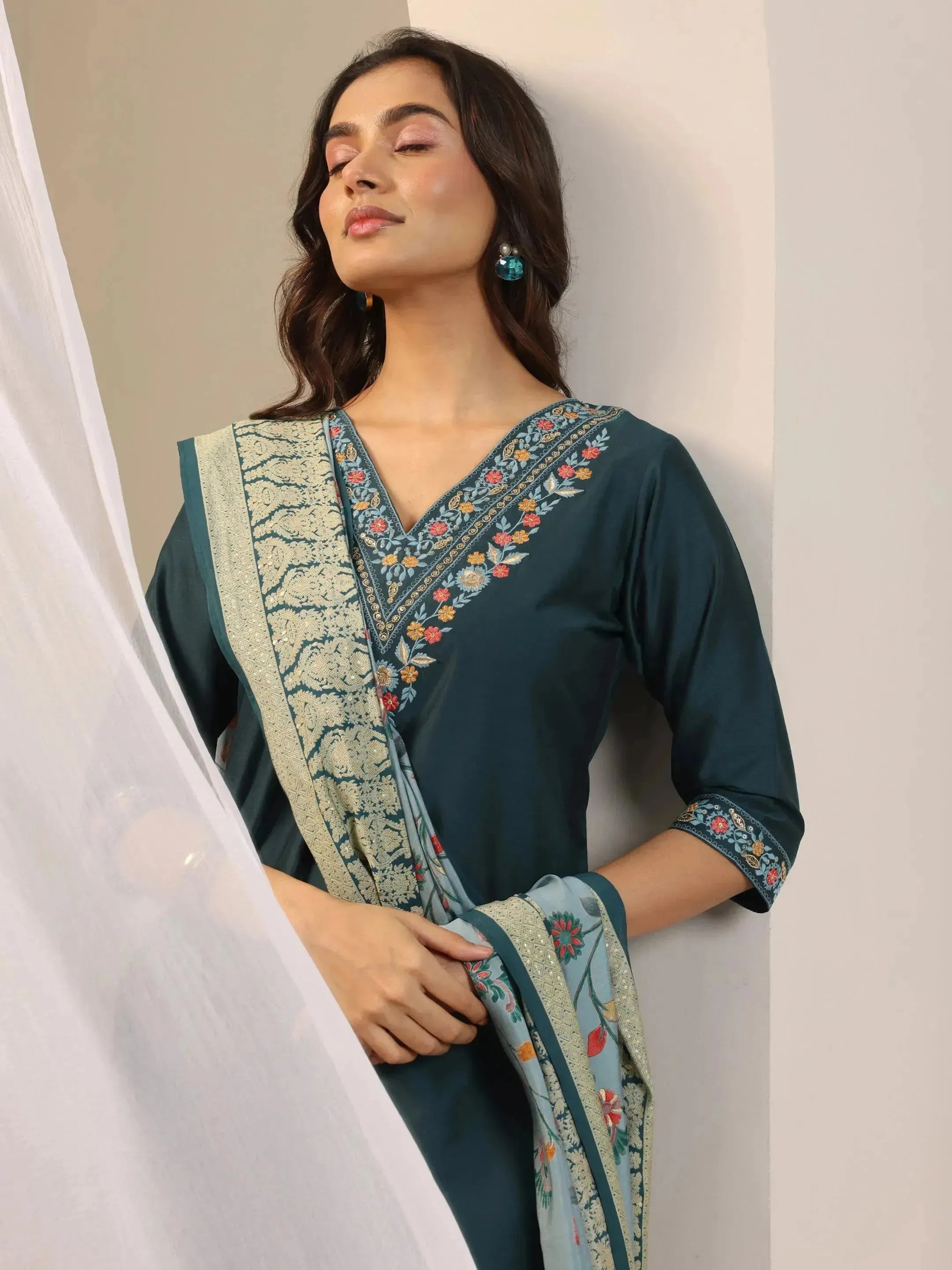 libas Teal Blue Yoke Design Viscose Rayon Straight Suit Set With Dupatta-picture-33