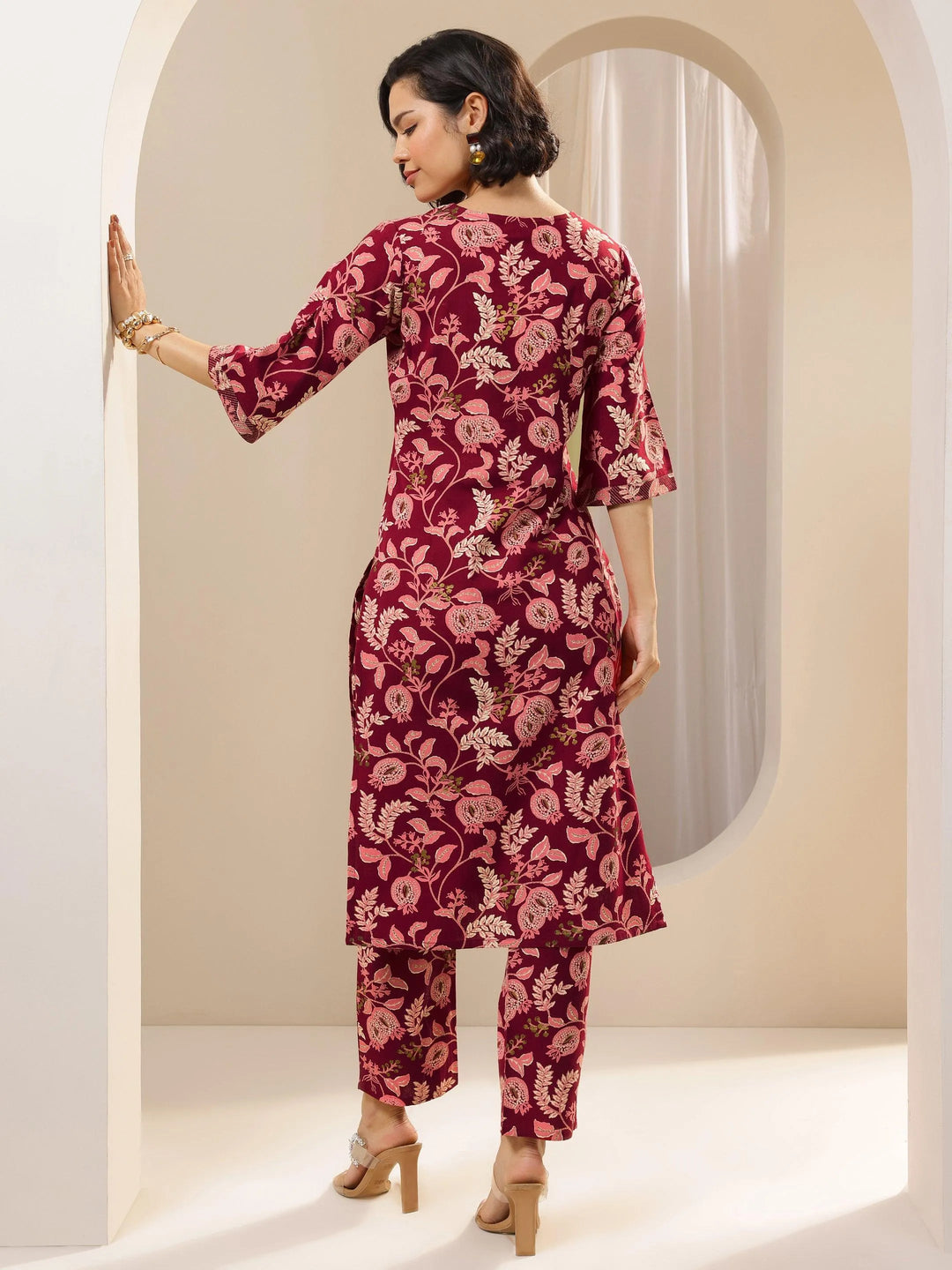  Maroon Printed Cotton Blend Straight Kurta Set 