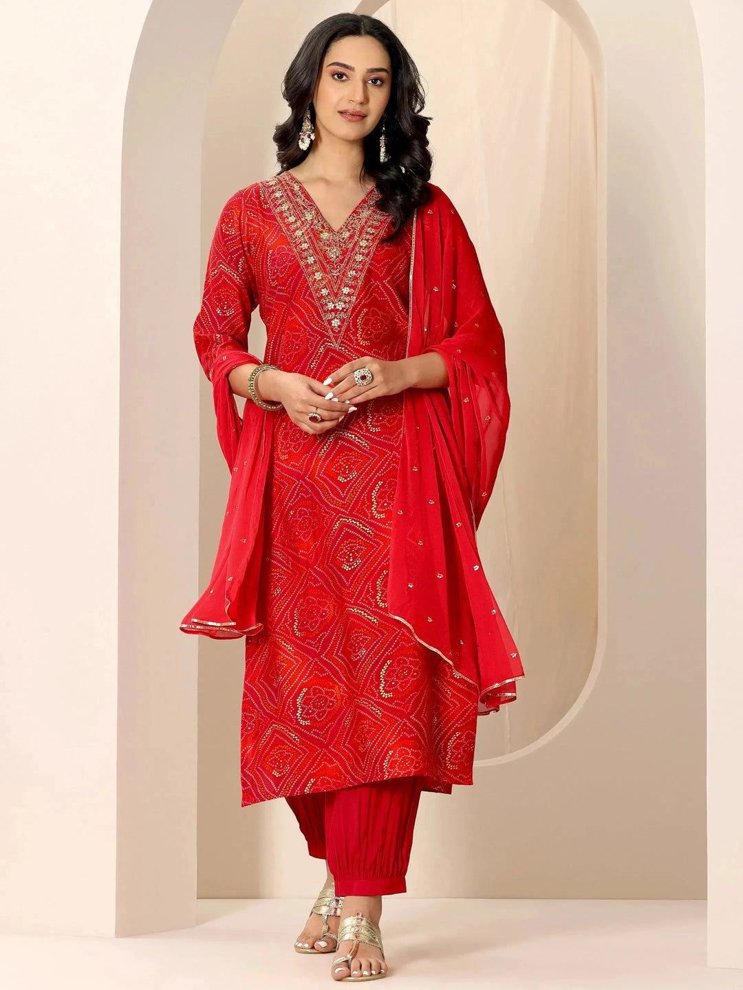Red Bandhani Printed Silk Blend Straight Suit Set With Dupatta