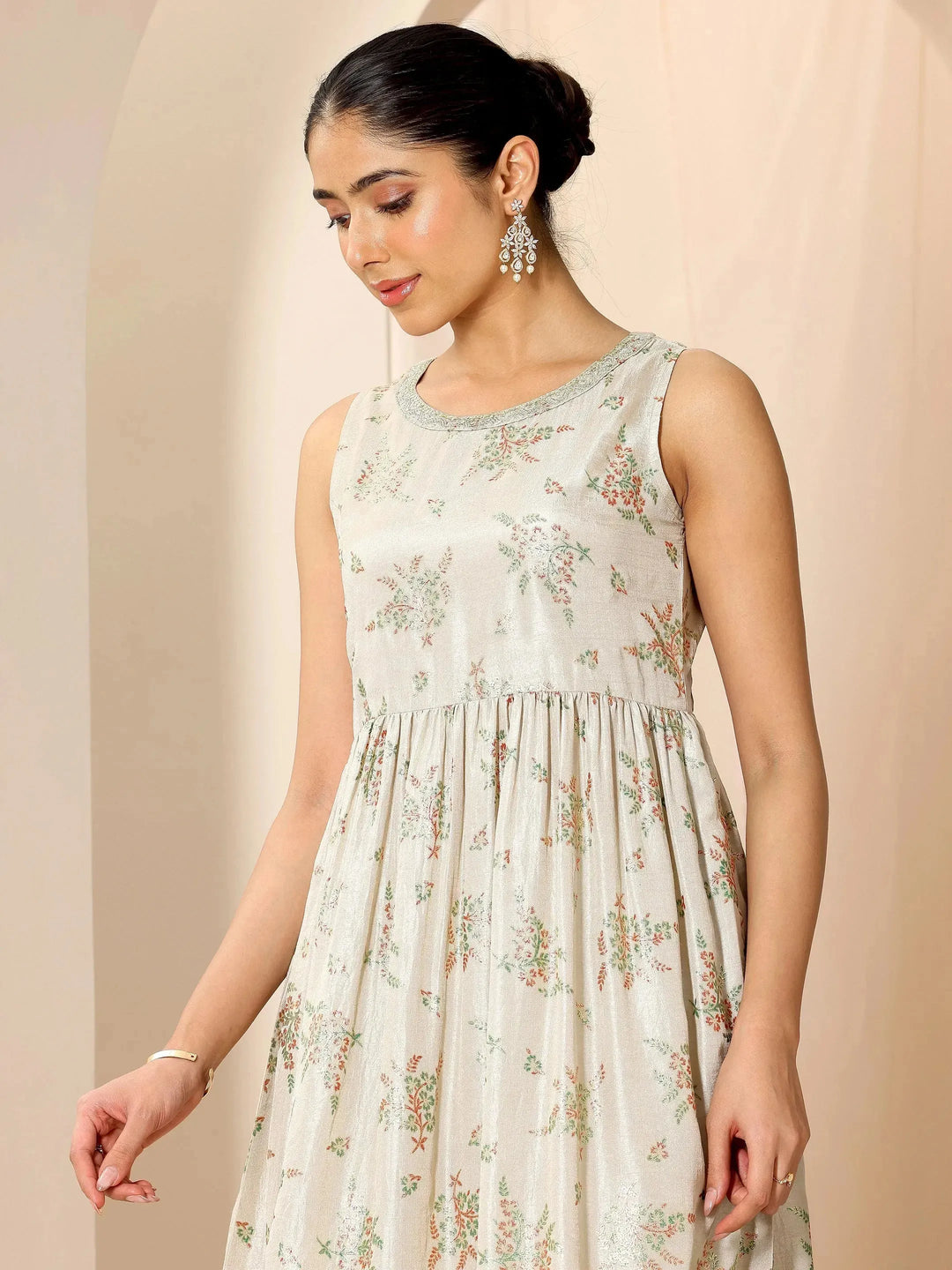  Grey Floral Printed Silk Blend Flared Suit Set With Dupatta 