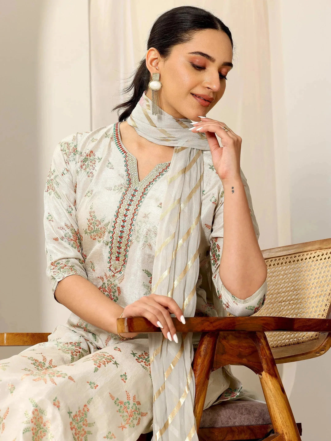  Grey Floral Printed Silk Blend Straight Suit Set With Dupatta 